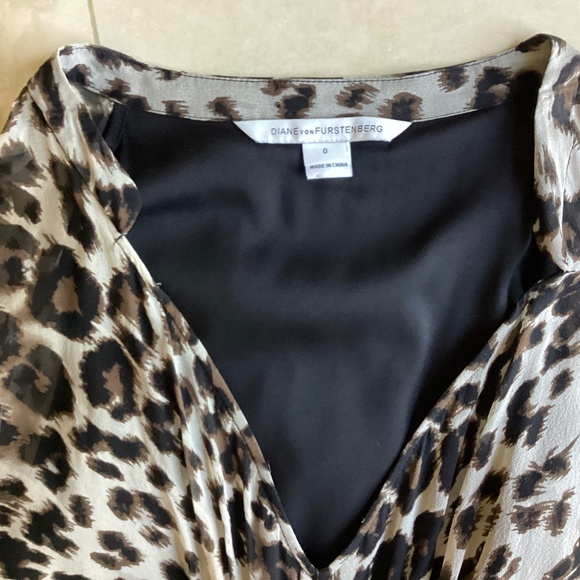 Diane von Furstenberg Fleurette Leopard Silk Chiffon Batwing Sleeve Mini Dress - Picture 11 of 13